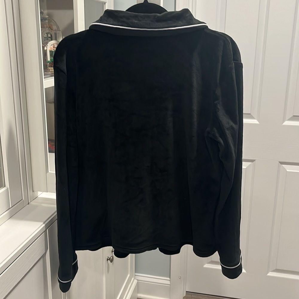 HOUSE OF HARLOW 1960 Velour 2 Piece Pajama Set, Black with White Pipping, Size L - Picture 8 of 13